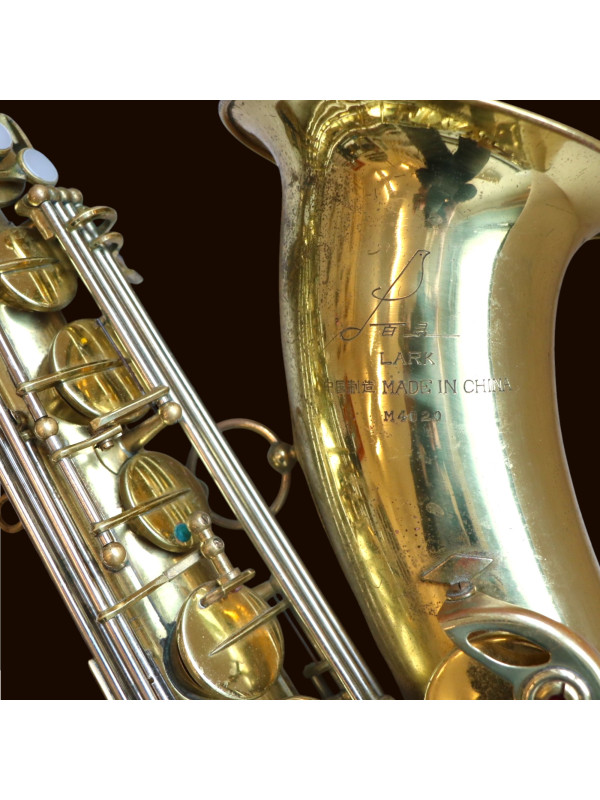 Saxophone Tenor LARK